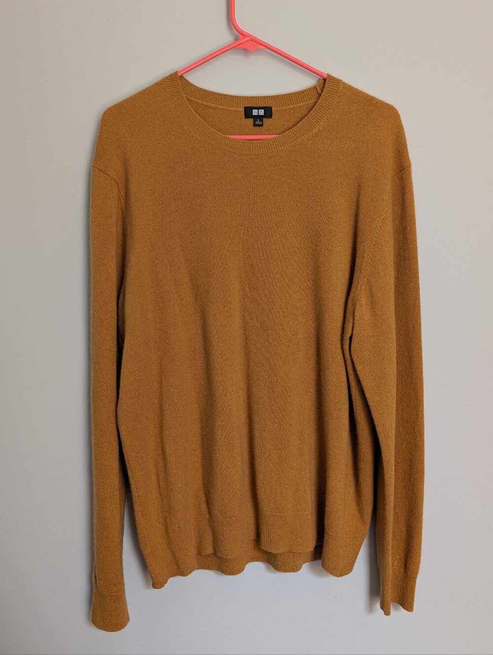 UNIQLO Men’s Crewneck Cashmere Sweater